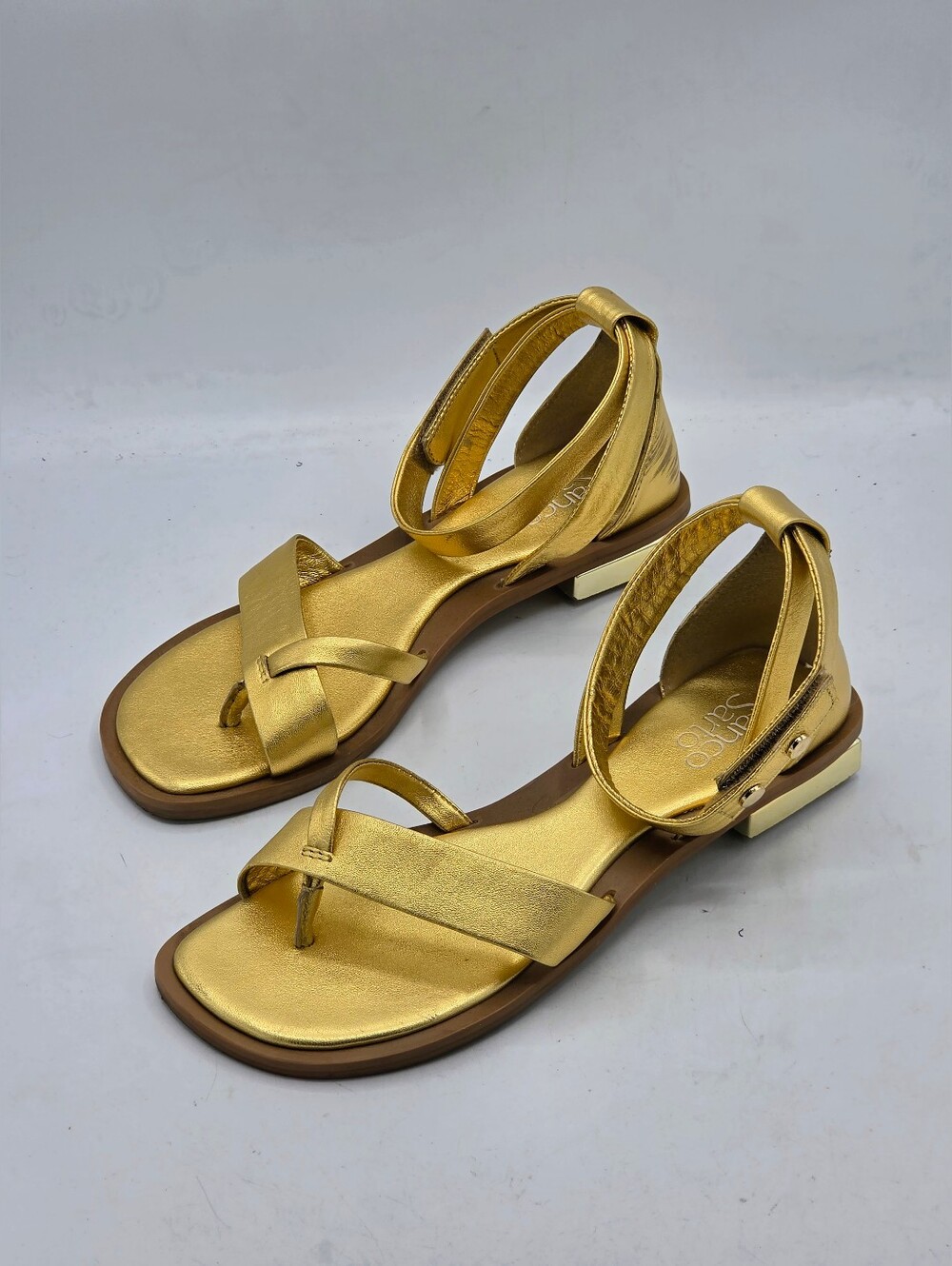 Franco Sarto Gold Metallic Parker Square Toe Flat Sandals Size 8.5M - Picture 2 of 16